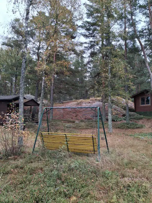 Ensemble de petits chalets (1975–1995) + sauna de rive, 4 280 m² et rive mer privée — Aaslaluoto / Rymättylä (Naantali) — 17
