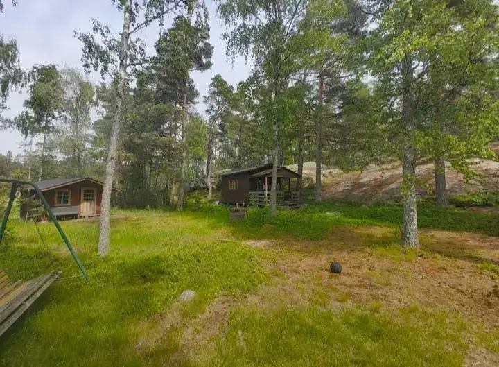 Ensemble de petits chalets (1975–1995) + sauna de rive, 4 280 m² et rive mer privée — Aaslaluoto / Rymättylä (Naantali) — 5