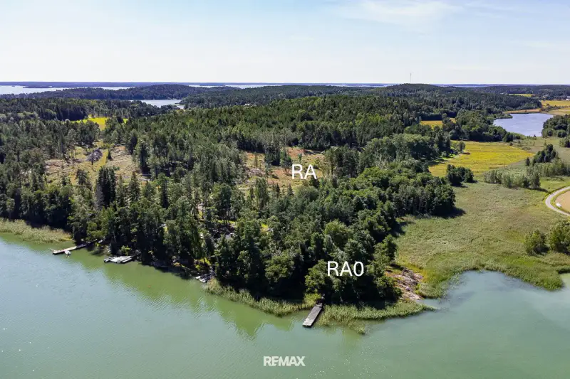 Terrain (määräala) Aaslaluoto (Naantali) — ~20 ha, >300 m rive mer, droits loisir + rantasauna — 2