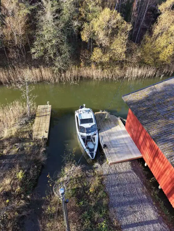 Terrain à Naantali  rive privée  13 289 m² — 149 000 € — 18