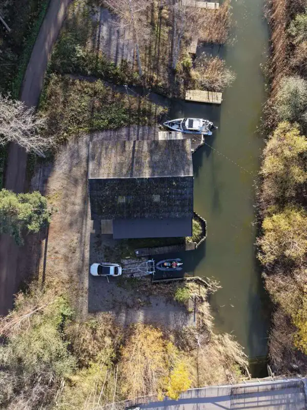 Terrain à Naantali  rive privée  13 289 m² — 149 000 € — 11