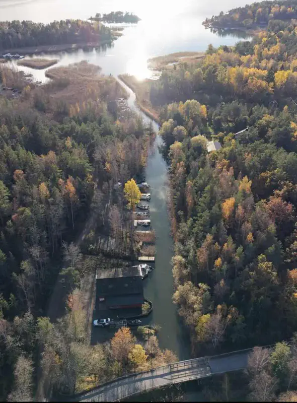 Terrain à Naantali  rive privée  13 289 m² — 149 000 € — 17