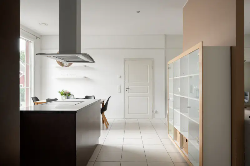 Maison plain-pied 2009, 146 m², rive Kokemäenjoki, 3 700 m² — Nakkila — 9
