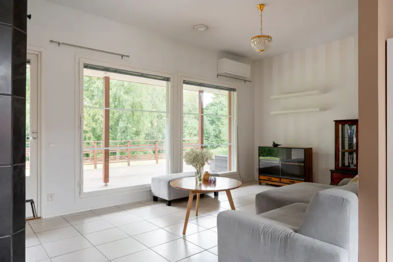 Maison plain-pied 2009, 146 m², rive Kokemäenjoki, 3 700 m² — Nakkila — 12