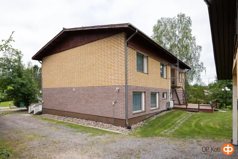 Grande maison 210 m² + rive Malisjoki (Nivala) — 2
