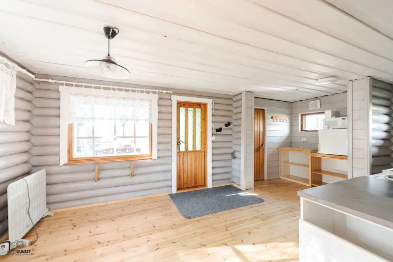 Mökki en rondins ~68 m² (1970, rénové) + pihasauna, 3 052 m² sur le Tottijärvi — Nokia — 4