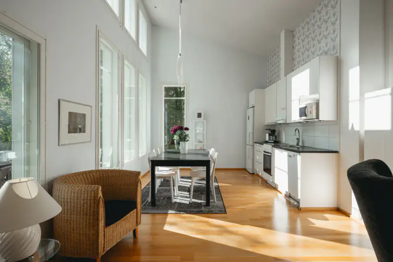Chalet moderne ~68 m² (2009) + rantasauna, paljon et kota, 2 050 m², Eräjärvi — Orivesi — 2