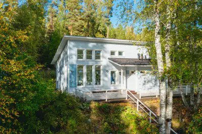 Chalet moderne ~68 m² (2009) + rantasauna, paljon et kota, 2 050 m², Eräjärvi — Orivesi — 1