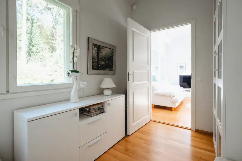 Chalet moderne ~68 m² (2009) + rantasauna, paljon et kota, 2 050 m², Eräjärvi — Orivesi — 17