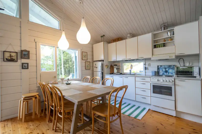 Hirsihuvila ~62 m² (1994) + sauna, 3 552 m², Pitkävesi — Ristijärvi / Orivesi — 5