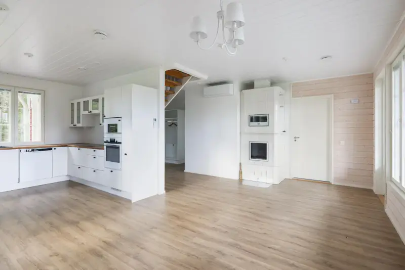 Maison Kastelli ~112 m² (2021) + sauna, ~1,03 ha, Längelmävesi — Koppala / Orivesi — 10
