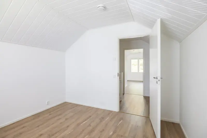 Maison Kastelli ~112 m² (2021) + sauna, ~1,03 ha, Längelmävesi — Koppala / Orivesi — 17
