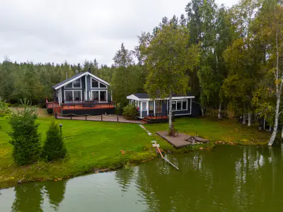 Maison / loisir ~69 m² (2009) + rantasauna, 2 500 m² (~70 m rive), Iso-Vuotunki — Ylikiiminki / Oulu — 1