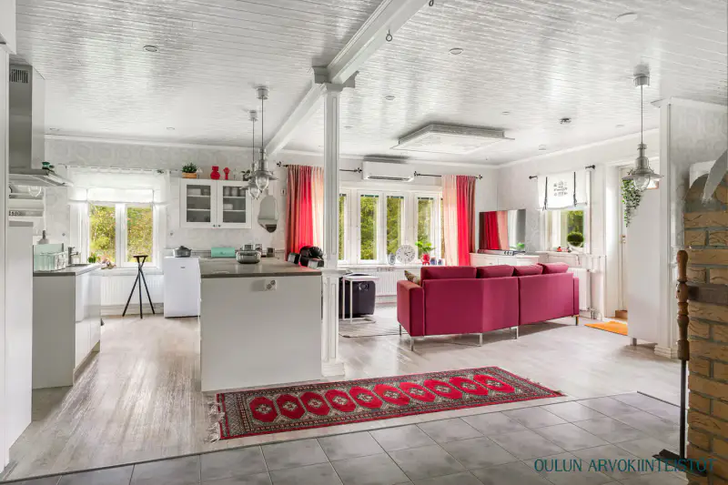 Maison hirsi ~126 m², bord Kalimeenoja, 2 220 m² — Oulu — 7