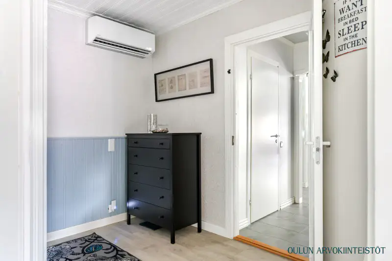 Maison hirsi ~126 m², bord Kalimeenoja, 2 220 m² — Oulu — 13