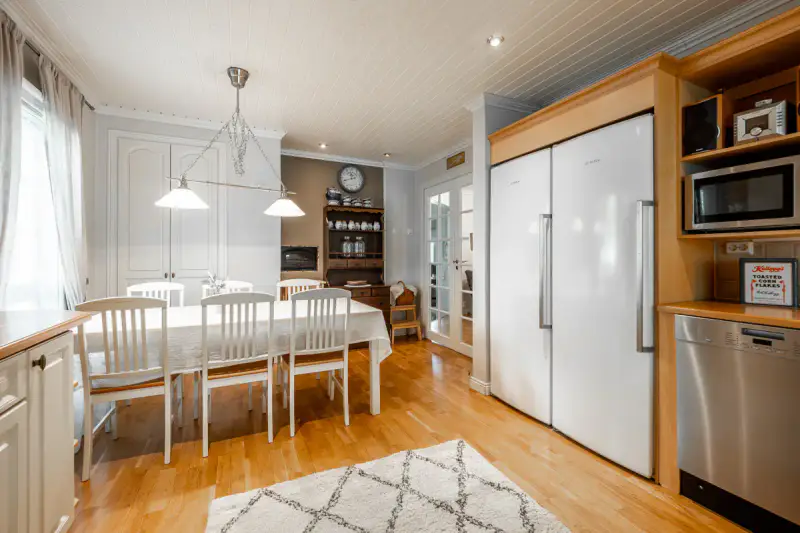 Maison ~257 m² (2002) + rantasauna + kota, 1 800 m², Jäälinjärvi — Jääli / Oulu — 18