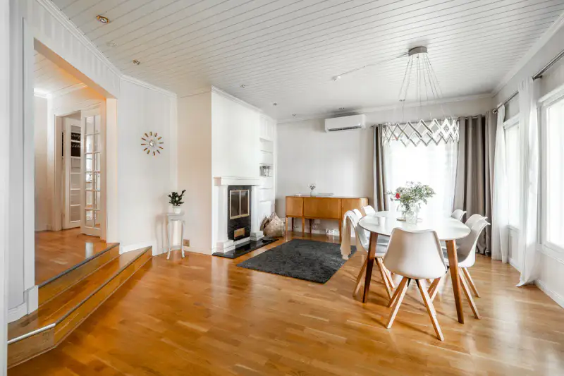Maison ~257 m² (2002) + rantasauna + kota, 1 800 m², Jäälinjärvi — Jääli / Oulu — 6