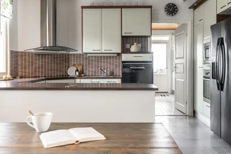 Maison ~133 m² + saunas, 8 430 m² en rive de la Kiiminkijoki — Ylikiiminki / Oulu — 6