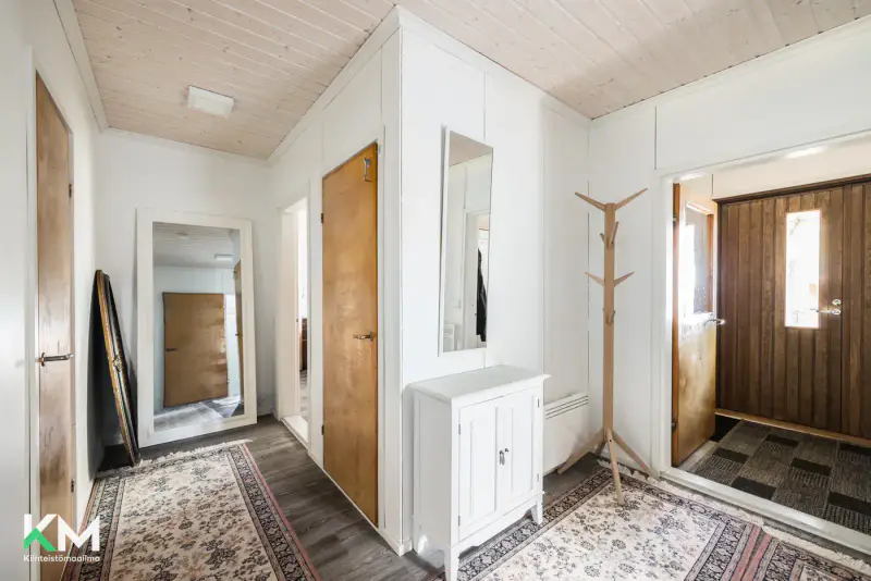 Mökki ~77 m² (1964, rénov. 2019) + rantasauna multi-pièces, 5 410 m² (~50 m), Päijänne — Jokioinen / Padasjoki — 8