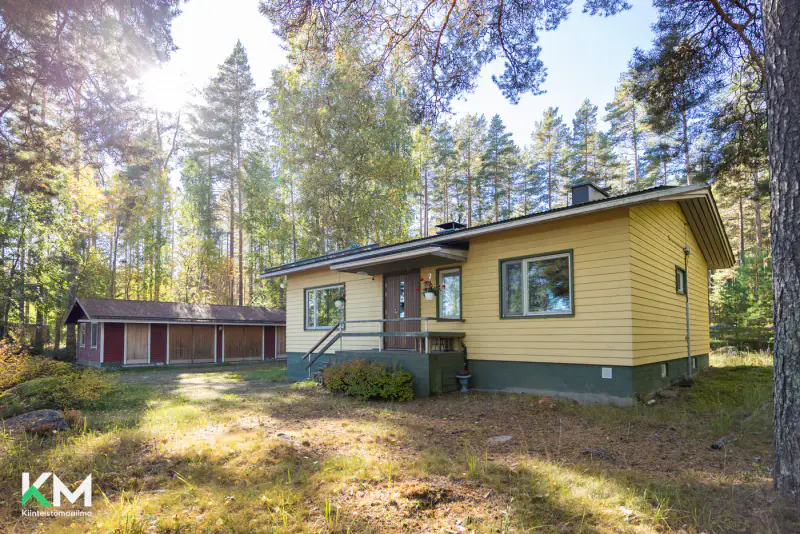 Mökki ~77 m² (1964, rénov. 2019) + rantasauna multi-pièces, 5 410 m² (~50 m), Päijänne — Jokioinen / Padasjoki — 4