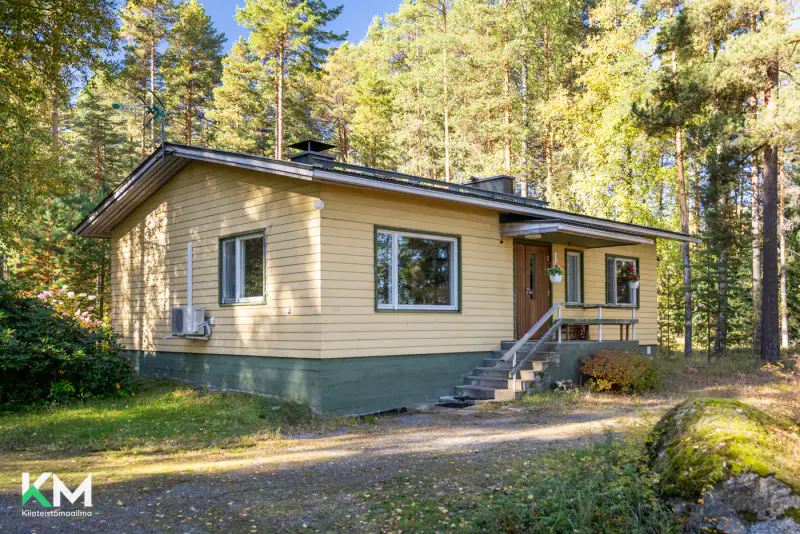 Mökki ~77 m² (1964, rénov. 2019) + rantasauna multi-pièces, 5 410 m² (~50 m), Päijänne — Jokioinen / Padasjoki — 7