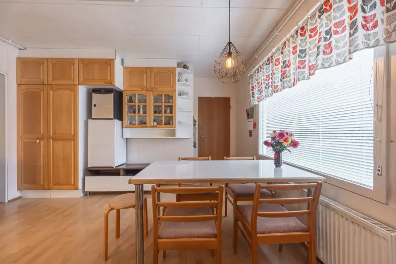 Maison ~223 m² (1970, surélevée années 90) + sauna, 3 400 m² et 40 m de rive sur la Kostianvirta — Onkkaala / Pälkäne — 15