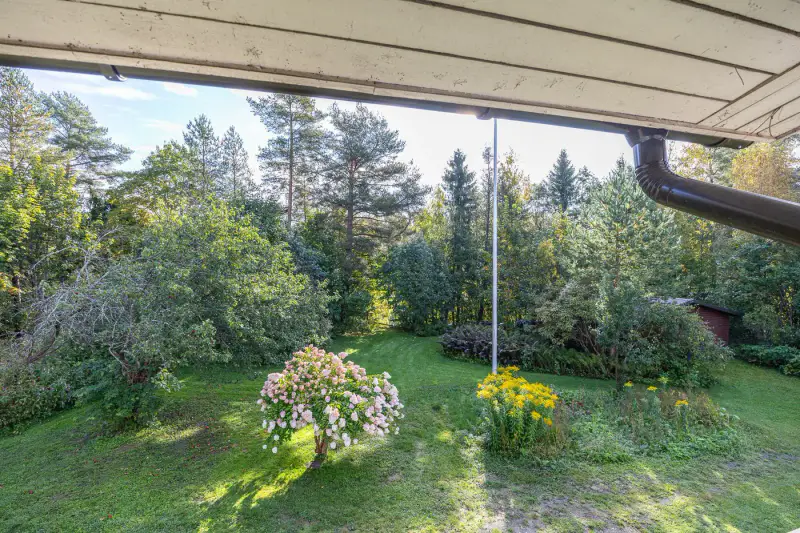 Maison ~223 m² (1970, surélevée années 90) + sauna, 3 400 m² et 40 m de rive sur la Kostianvirta — Onkkaala / Pälkäne — 11