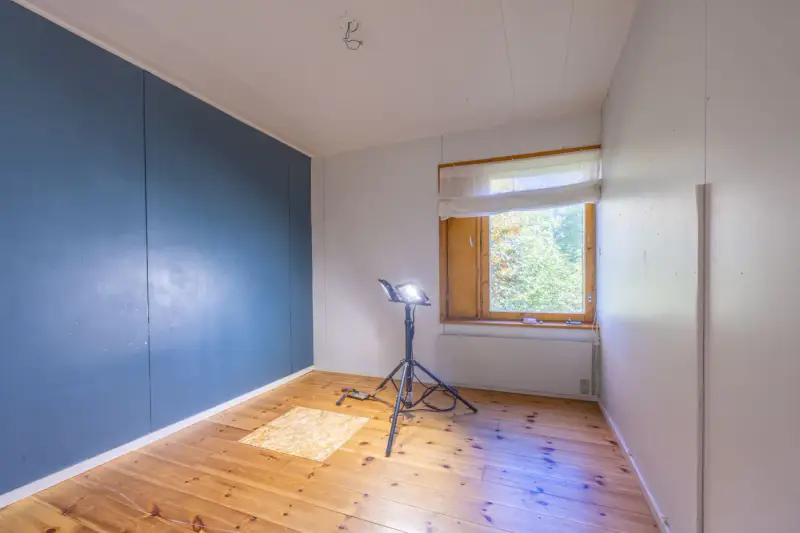 Maison en rondins ~150 m² (1901) + grange et aitta, 1,4 ha et 50 m de rive sur le Mallasvesi — Harhala / Pälkäne — 16