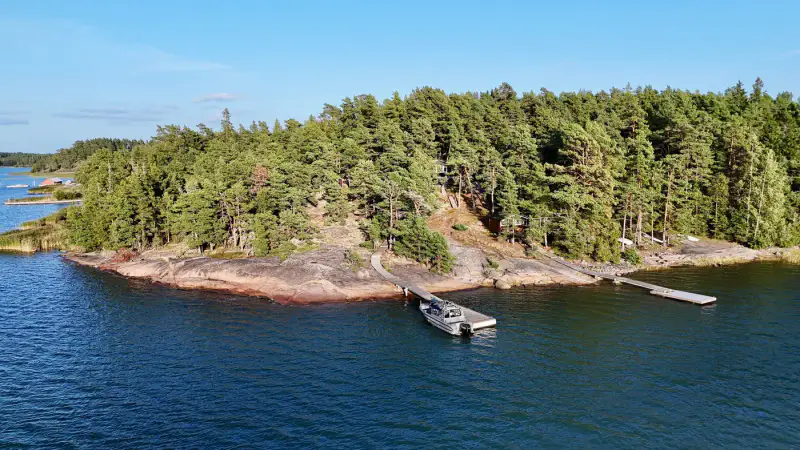 Mökki ~75 m² (1979) + rantasauna, 7 870 m², Anisor / Nauvo — Parainen — 2
