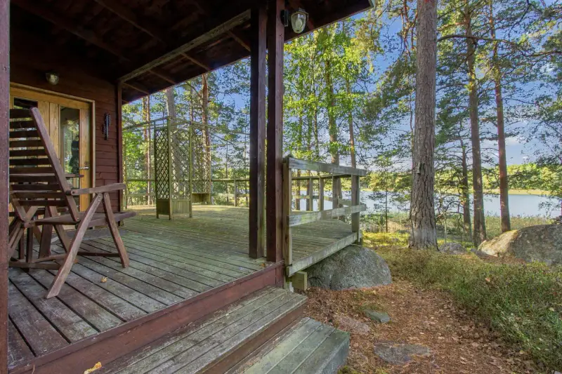 Mökki ~37 m² (1968) + sauna, 4 270 m² (~96 m rive), mer — Nauvo / Parainen — 17