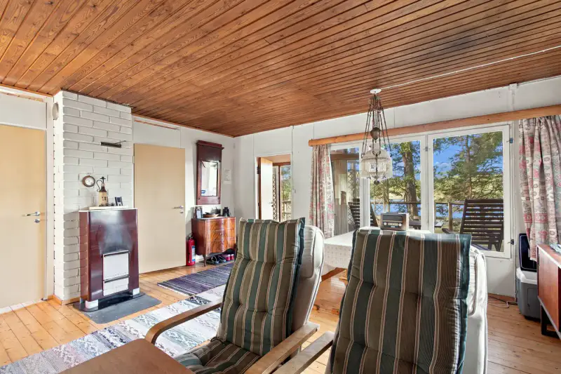 Mökki ~37 m² (1968) + sauna, 4 270 m² (~96 m rive), mer — Nauvo / Parainen — 11