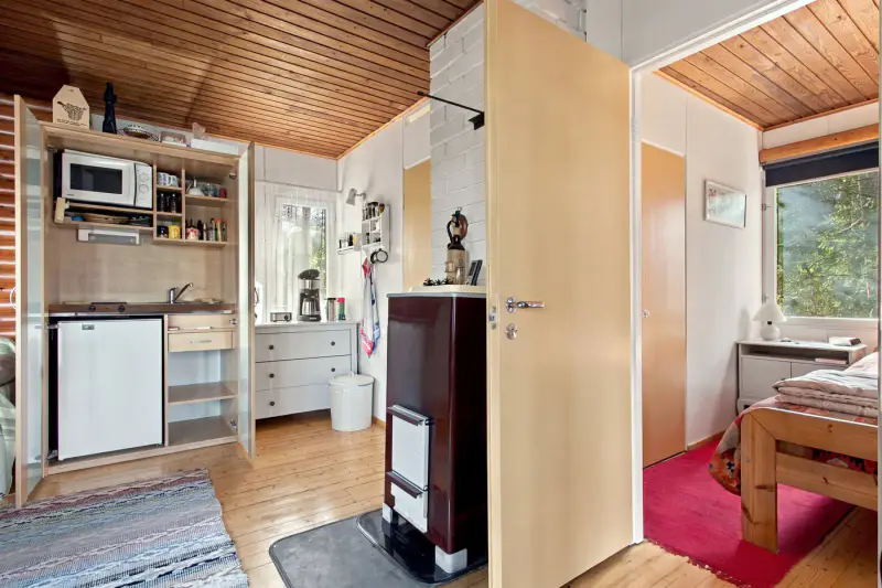 Mökki ~37 m² (1968) + sauna, 4 270 m² (~96 m rive), mer — Nauvo / Parainen — 7