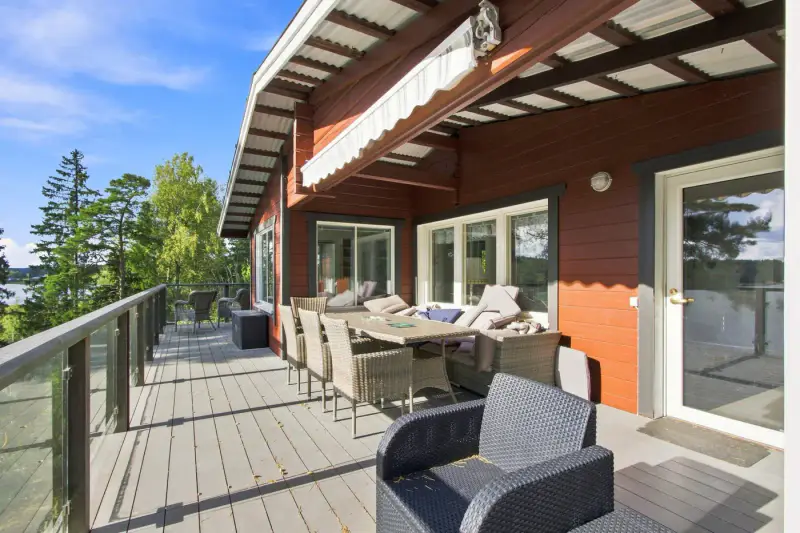Maison/mökki 93 m² (2013) mer, ~220 m rive, 18 730 m² presqu’île — Kirjala / Parainen — 14