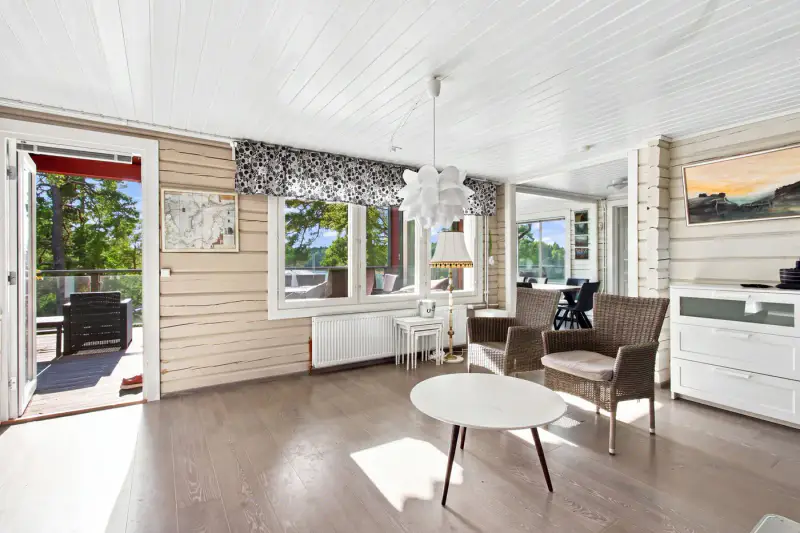 Maison/mökki 93 m² (2013) mer, ~220 m rive, 18 730 m² presqu’île — Kirjala / Parainen — 10