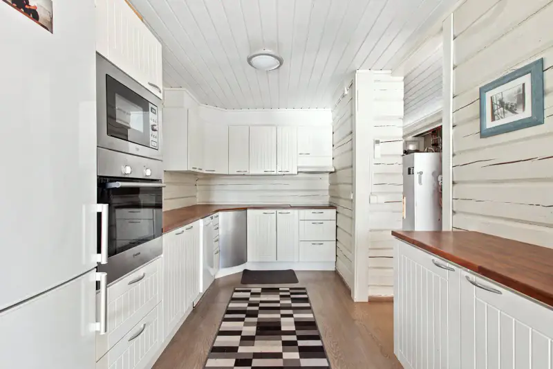 Maison/mökki 93 m² (2013) mer, ~220 m rive, 18 730 m² presqu’île — Kirjala / Parainen — 16