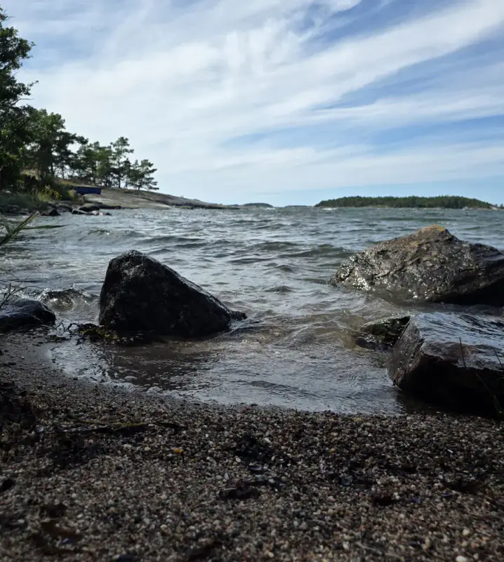 Demi-île ~3,65 ha + cabane 16 m² (1994) + sauna, mer — Brännlandet / Nauvo — 6