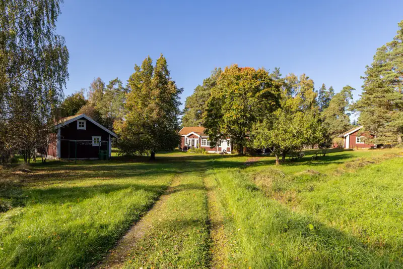 Ancien torp ensemble ~89 m² (rénové 1990-91) + sauna de rive, 1,75 ha rive mer et prés — Parainen / Pargas — 7