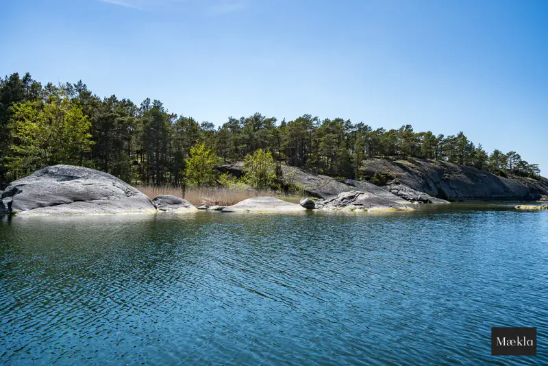Terrain île ~7,1 ha, droit RA1 200 m², ~400 m rive Haraskärsfjärden — Haraskär / Nauvo / Parainen — 8