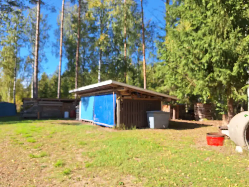 Mökki hivernal 1995 + rantasauna 1992, Simpelejärvi / Hassonlahti, 10 950 m² — Särkisalmi — 5