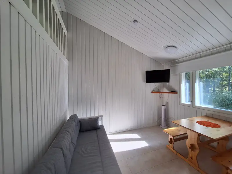 Mökki hivernal 1995 + rantasauna 1992, Simpelejärvi / Hassonlahti, 10 950 m² — Särkisalmi — 12