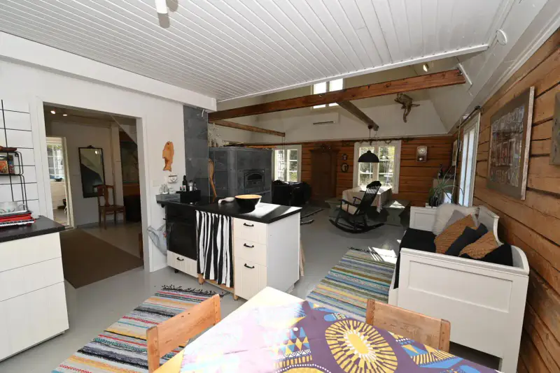 Maison bois ~100 m² (1991) + rantasauna 2018, 15 934 m², rive privée — Pello — 9