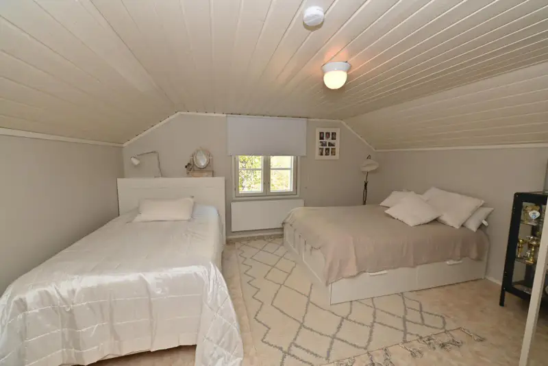 Maison bois ~100 m² (1991) + rantasauna 2018, 15 934 m², rive privée — Pello — 13