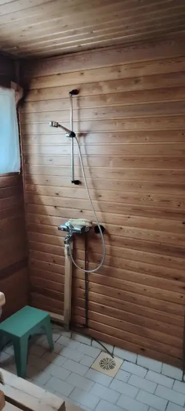 Maison ~79 m² (1973) + sauna bois, ~6 524 m² (~75 m rive), rivière — Oksakoski / Perho — 9