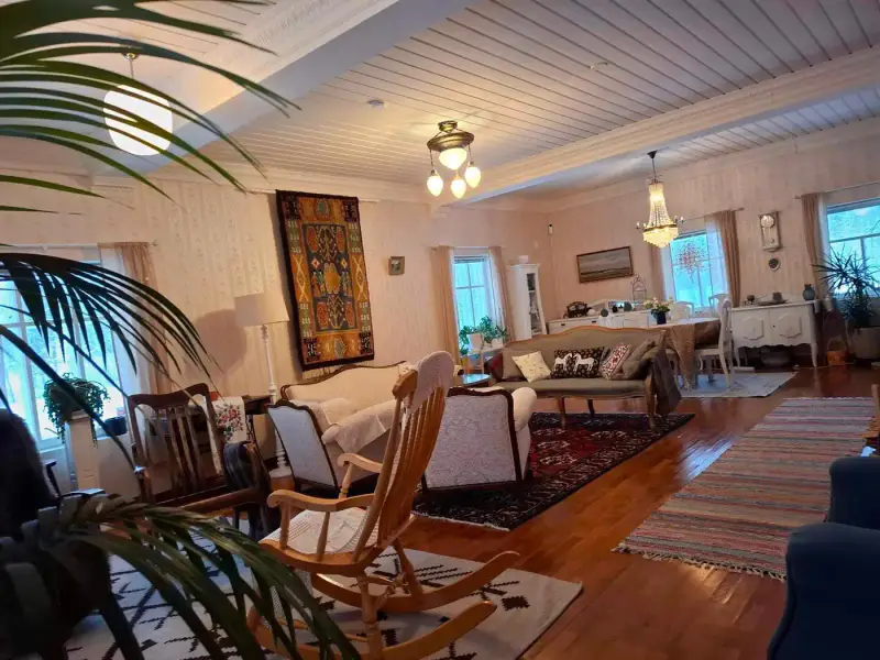 Maison madriers ronds ~180 m² (1989) + sauna, ~1,5 ha, ~100–110 m Syvänsi — Tihusniemi / Pieksämäki — 6