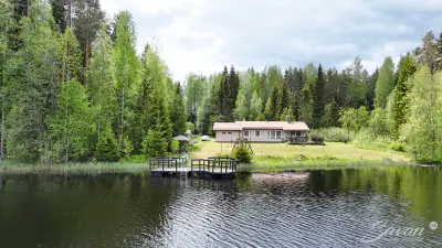 Maison ~115 m² (1994) + sauna, 5 930 m² rive Käpry — Jäppilä / Pieksämäki — 1