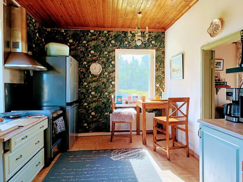 Maison funkis ~140 m² (1937) + écurie, 8,2 ha (~350 m rive), Suontee — Jäppilä / Pieksämäki — 7