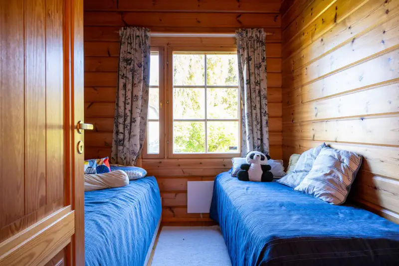 Villa bois ~69 m² + sauna Nestori ~35 m² (2000), 1 580 m² — Itäinen Lammassaari / Pietarsaari — 14