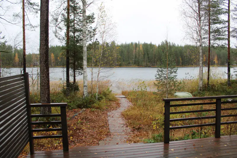 Chalet-sauna moderne (20 m², 2010), 5 384 m² et 64 m de rive privée sur le Ylä-Säyneinen — Polvijärvi, 24 km de Joensuu — 6
