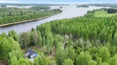 Maison ~80 m² (2021) + rantasauna, 2,8 ha (~200 m rive), Höytiäinen — Polvijärvi — 1