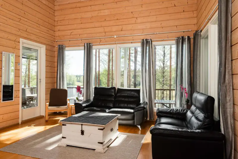 Mökki ~80 m² (2015) + bâtiment sauna et palju, 4 319 m² sur le Lampinjärvi — Ahlainen / Pori — 6